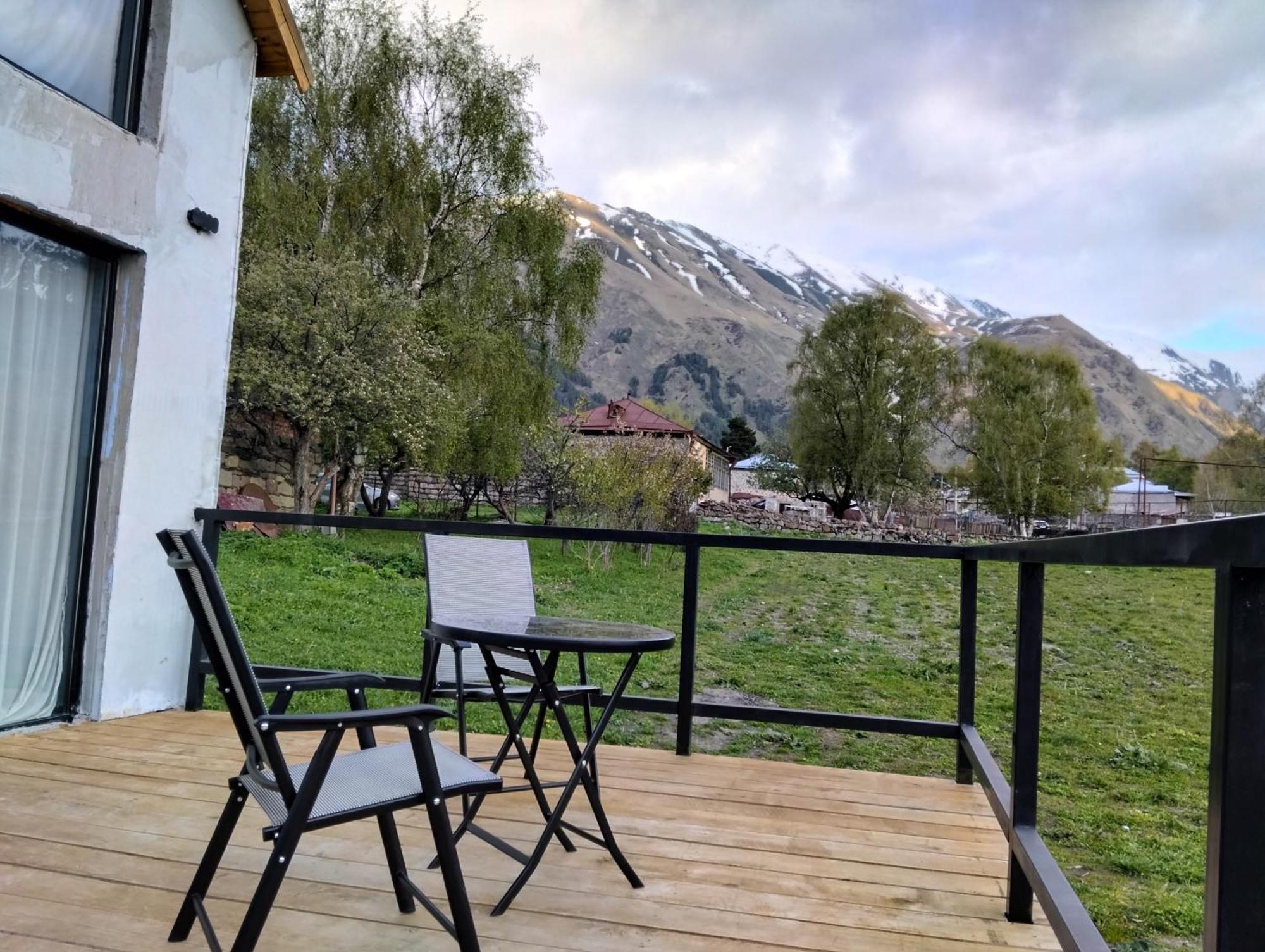 Kazbegi Cottage Memo Exterior photo